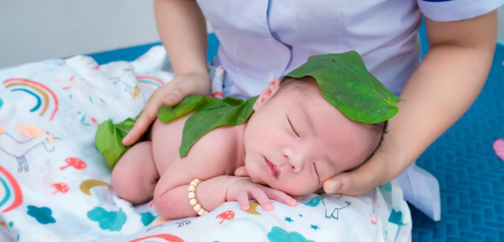 Chăm sóc y khoa cho mẹ và bé