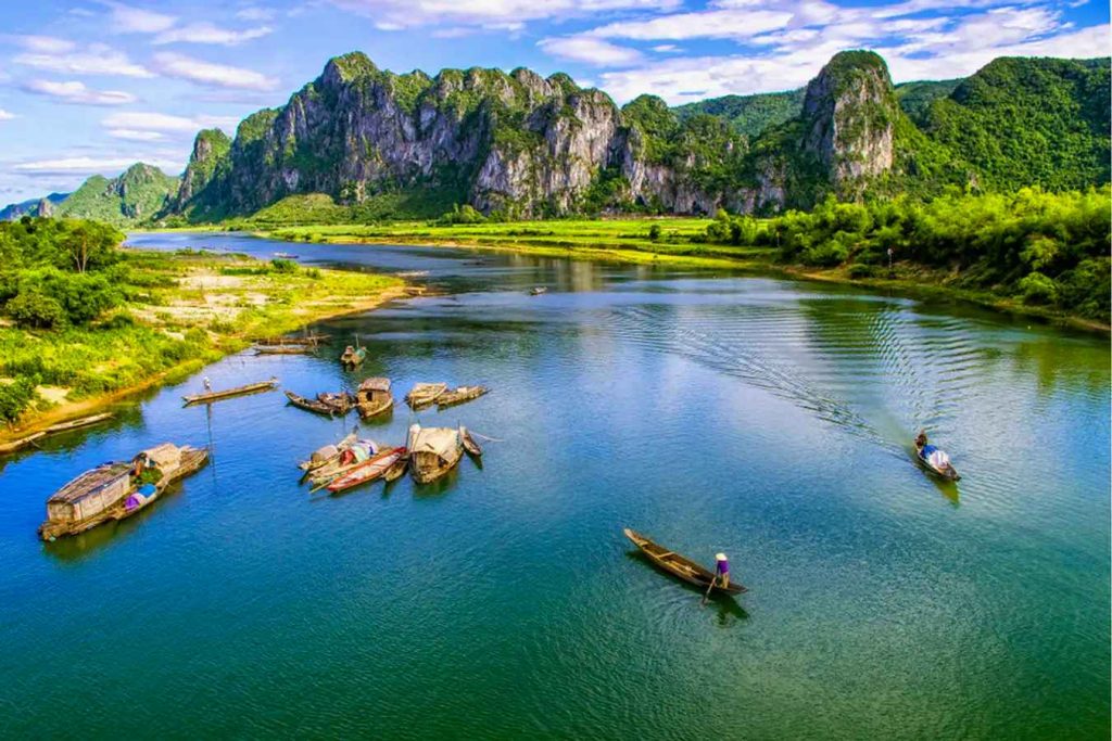 vé máy bay Hà Nội Quảng Bình